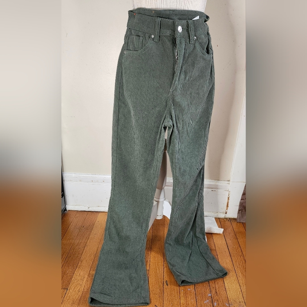 NEVER WORN Shein Green Corduroy pants for women